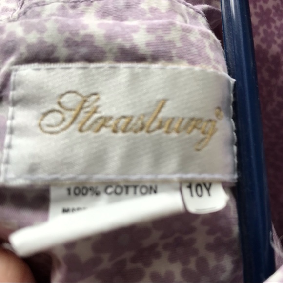 🌸SOLD!🌸 {Strasburg, 10Y} lilac Smocked dress - Picture 7 of 7